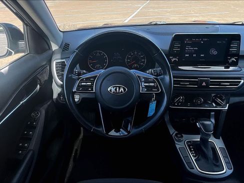 Certified 2021 Kia Seltos S FWD image 13