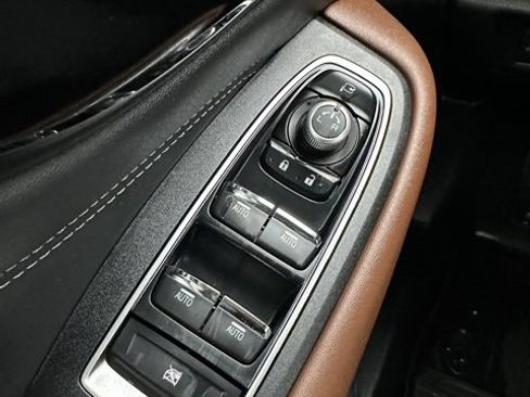 Used 2021 Subaru Outback Touring image 18