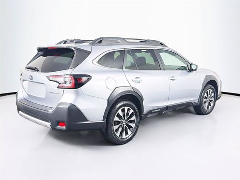 Used 2023 Subaru Outback Limited AWD/4WD image 11