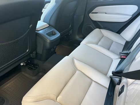 New 2026 Volvo XC60 B5 Plus w/ Climate Package AWD/4WD image 12