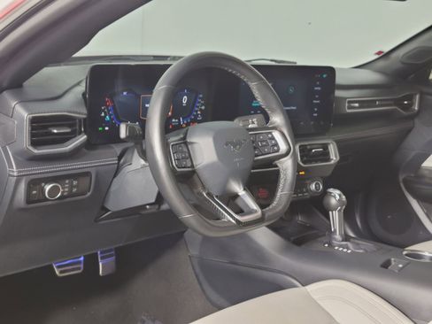 Used 2024 Ford Mustang GT Premium image 13