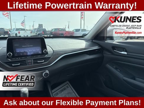 Used 2024 Nissan Altima 2.5 SV AWD/4WD image 39