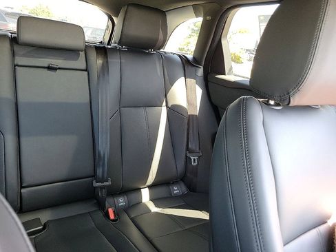 New 2025 Land Rover Range Rover Velar Dynamic SE image 11