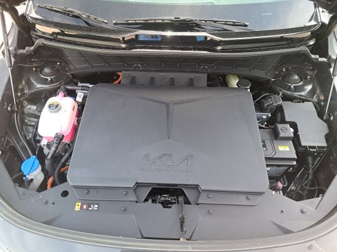 New 2024 Kia Niro Wind image 32