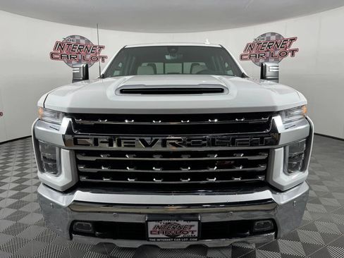 Used 2022 Chevrolet Silverado 2500 LTZ w/ LTZ Plus Package AWD/4WD image 2