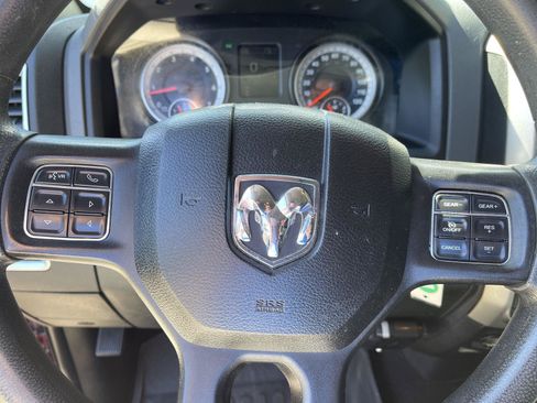 Used 2015 RAM 1500 Classic SLT AWD/4WD image 17