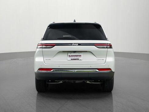 New 2025 Jeep Grand Cherokee Limited image 4