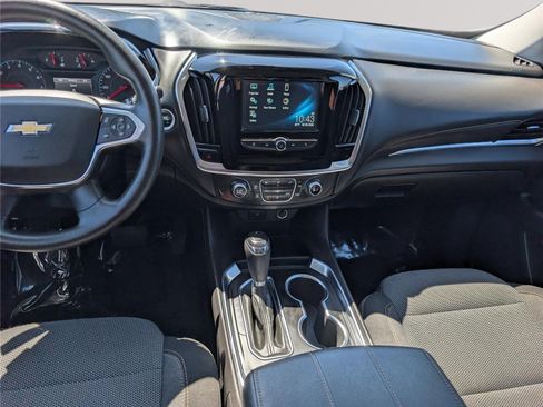 Used 2018 Chevrolet Traverse LS FWD image 19