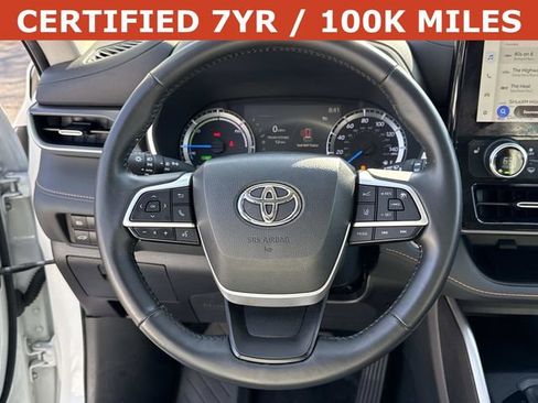 Used 2023 Toyota Highlander Bronze Edition AWD/4WD image 19