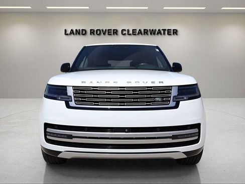 Used 2024 Land Rover Range Rover Autobiography image 7