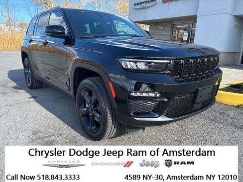 New 2025 Jeep Grand Cherokee Limited w/ Black Appearance Package AWD/4WD image 1