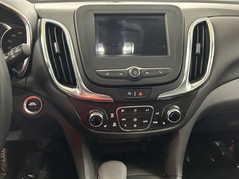 Used 2023 Chevrolet Equinox LT AWD/4WD image 19
