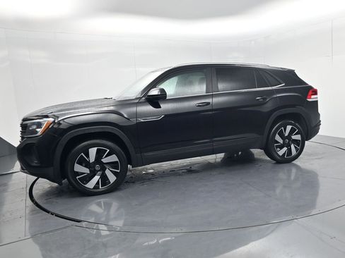 Used 2024 Volkswagen Atlas Cross Sport SE FWD image 4
