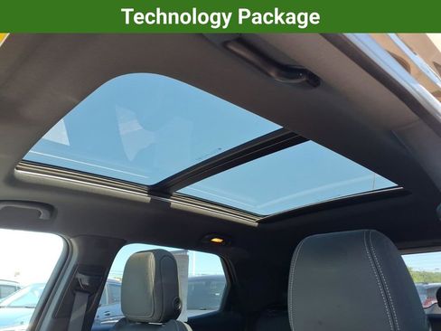 Certified 2022 Chevrolet TrailBlazer ACTIV w/ Sun and Liftgate Package FWD image 18