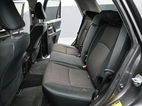 Used 2018 Toyota 4Runner TRD Off-Road image 12