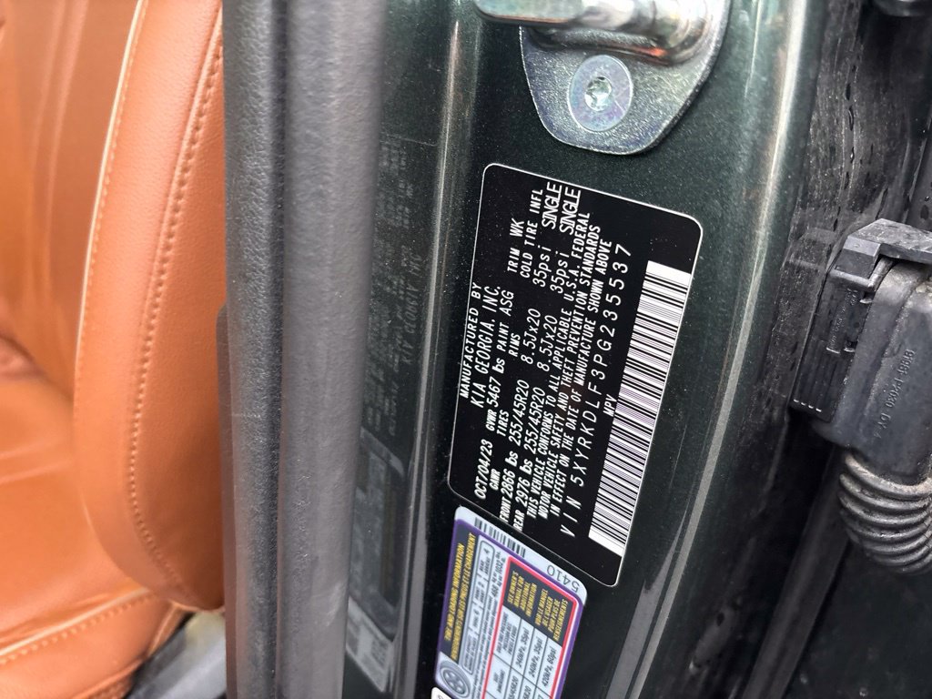 Certified 2023 Kia Sorento SX Prestige AWD/4WD image 11