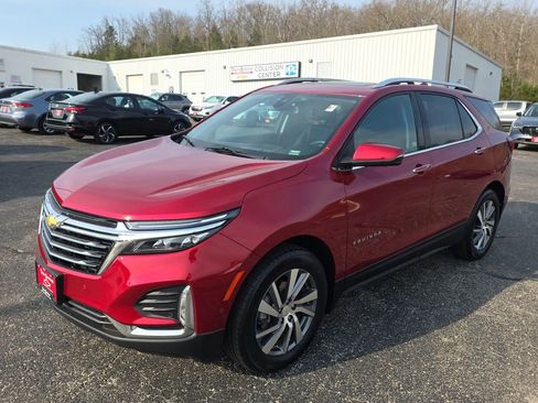 Used 2024 Chevrolet Equinox Premier image 4