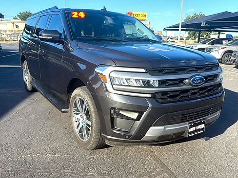 Used 2024 Ford Expedition Max XLT RWD image 2