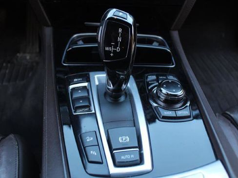 Used 2013 BMW 750Li xDrive AWD/4WD image 20