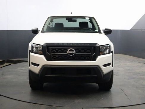 Used 2022 Nissan Frontier S image 2