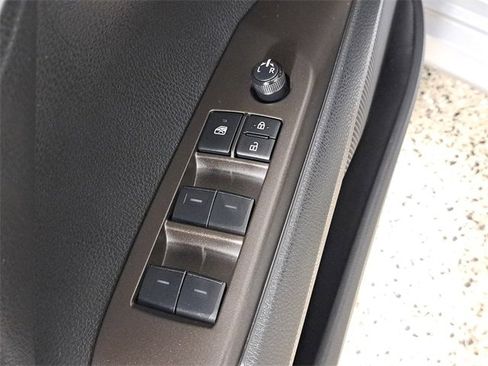 Used 2023 Toyota Camry LE image 22