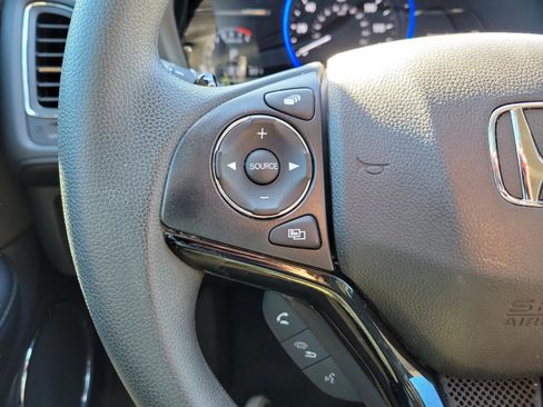 Certified 2022 Honda HR-V EX image 17