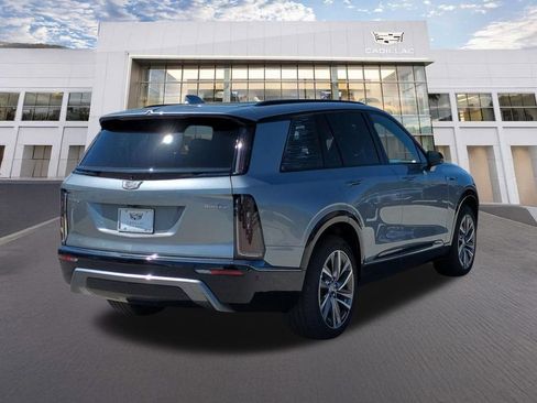 Used 2026 Cadillac Vistiq Sport w/ LPO, Floor Liner Package AWD/4WD image 3