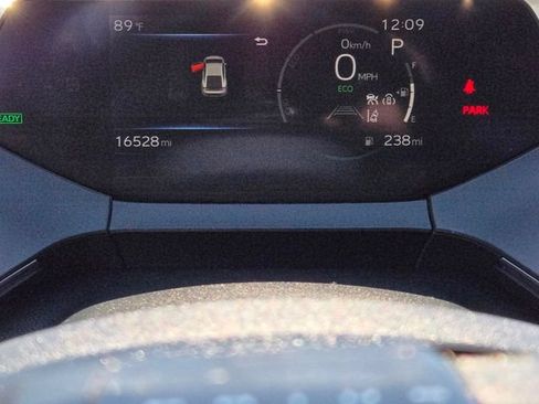 Used 2023 Toyota Prius XLE FWD image 29