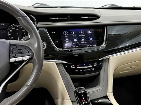 Used 2021 Cadillac XT6 Premium Luxury image 8