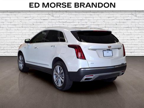 Certified 2025 Cadillac XT5 Premium Luxury w/ Technology Package AWD/4WD image 3