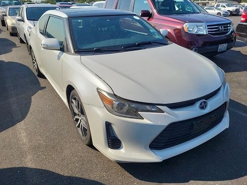 Used 2015 Scion tC FWD image 2