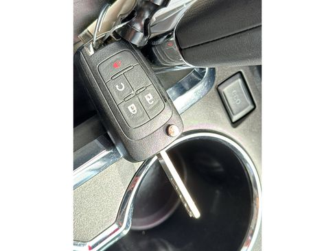 Used 2016 Chevrolet Equinox LT w/ Convenience Package image 36