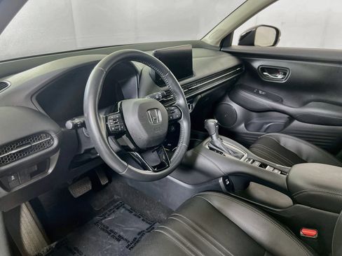 Used 2023 Honda HR-V EX-L image 9