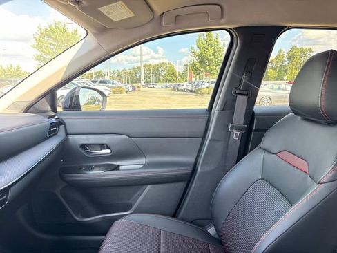 New 2025 Nissan Kicks Play S FWD image 18