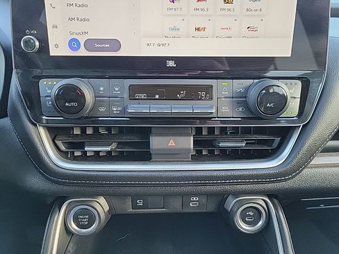 Used 2024 Toyota Grand Highlander Limited image 33