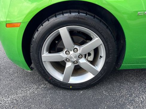 Used 2010 Chevrolet Camaro LT RWD image 12