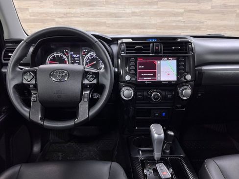 Used 2022 Toyota 4Runner TRD Off-Road Premium image 2