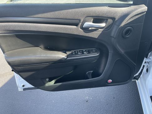Used 2015 Chrysler 300 S image 11