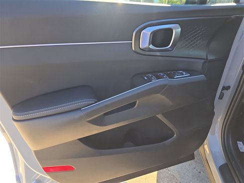 New 2026 Kia Sorento S image 17