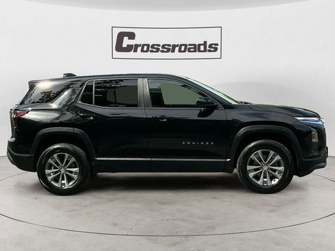 Used 2025 Chevrolet Equinox LT FWD image 6