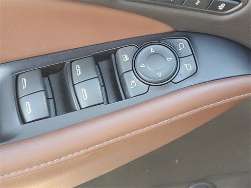 Certified 2019 Buick Enclave Avenir w/ Avenir Technology Package image 17