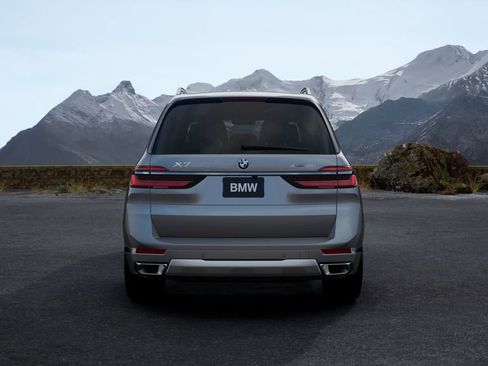New 2026 BMW X7 xDrive40i image 5