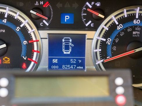 Used 2017 Toyota 4Runner TRD Off-Road Premium image 23