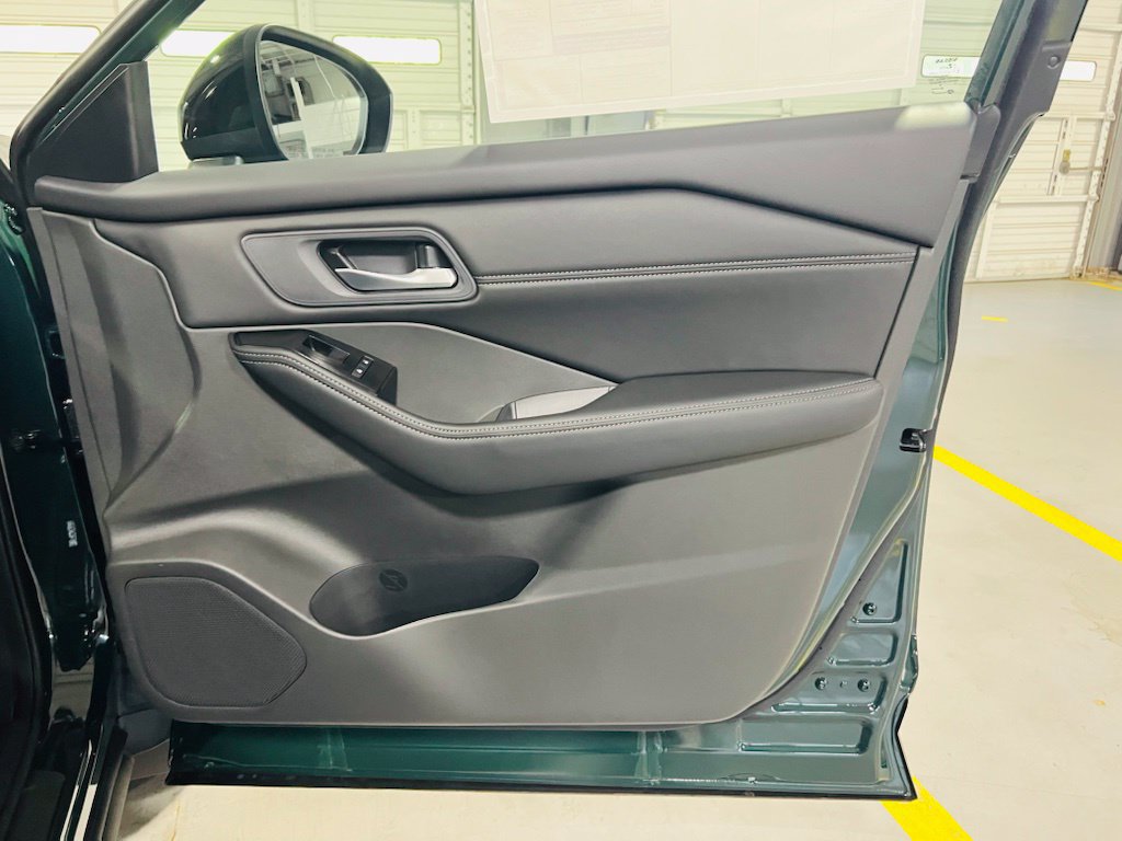 New 2026 Nissan Rogue Dark Armor FWD image 31