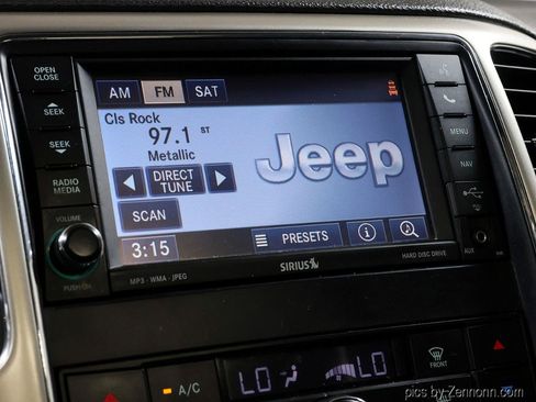 Used 2013 Jeep Grand Cherokee Limited w/ Trailer Tow Group IV AWD/4WD image 16