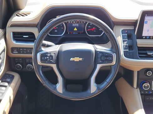 Used 2021 Chevrolet Suburban Premier w/ Premium Package AWD/4WD image 22