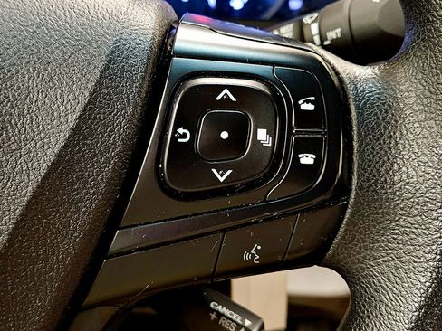 Used 2017 Toyota Camry LE image 13