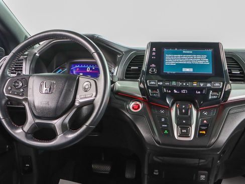 Used 2024 Honda Odyssey Sport image 17
