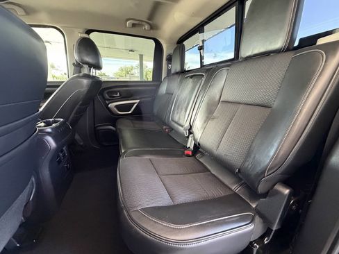 Used 2017 Nissan Titan PRO-4X AWD/4WD image 14
