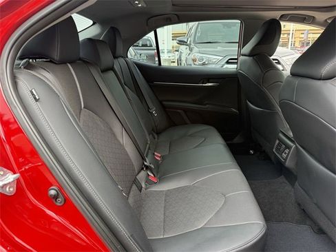 Used 2024 Toyota Camry XSE image 33